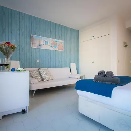 Apartment Holidays2malaga Studio Loft In Benal Beach 1st Line Beach And Pools Benalmadena