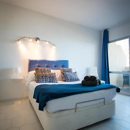 Holidays2malaga Studio Loft In Benal Beach 1st Line Beach And Pools Apartment